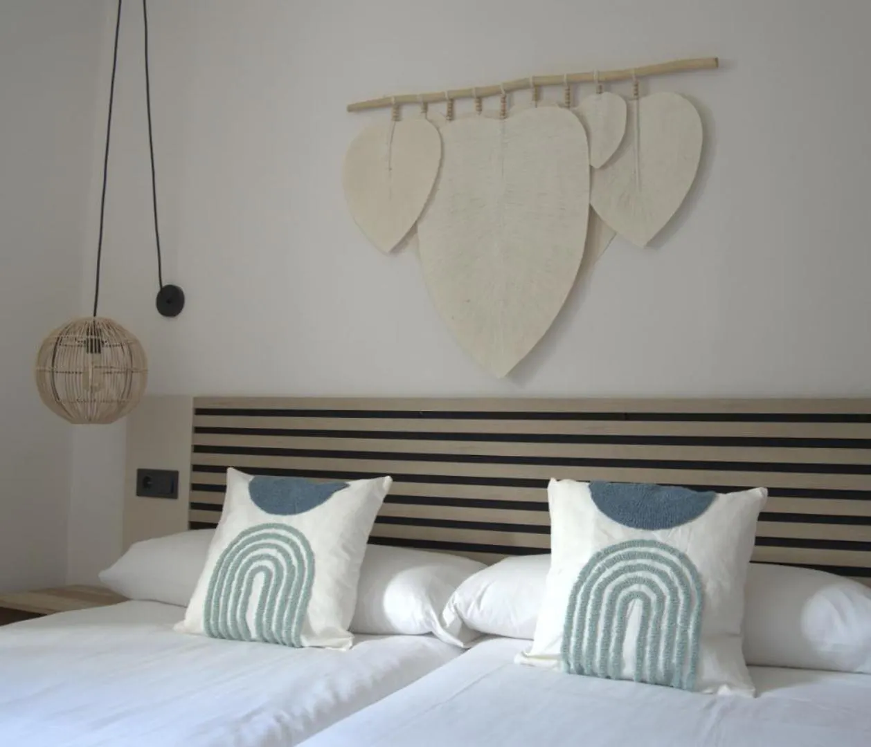 Apartamentos Ses Veles Cala Llonga  Apartment