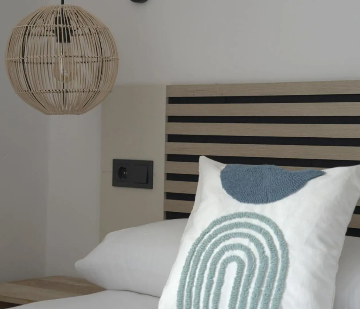 Apartamentos Ses Veles Cala Llonga  0*, Cala Llonga (Ibiza)