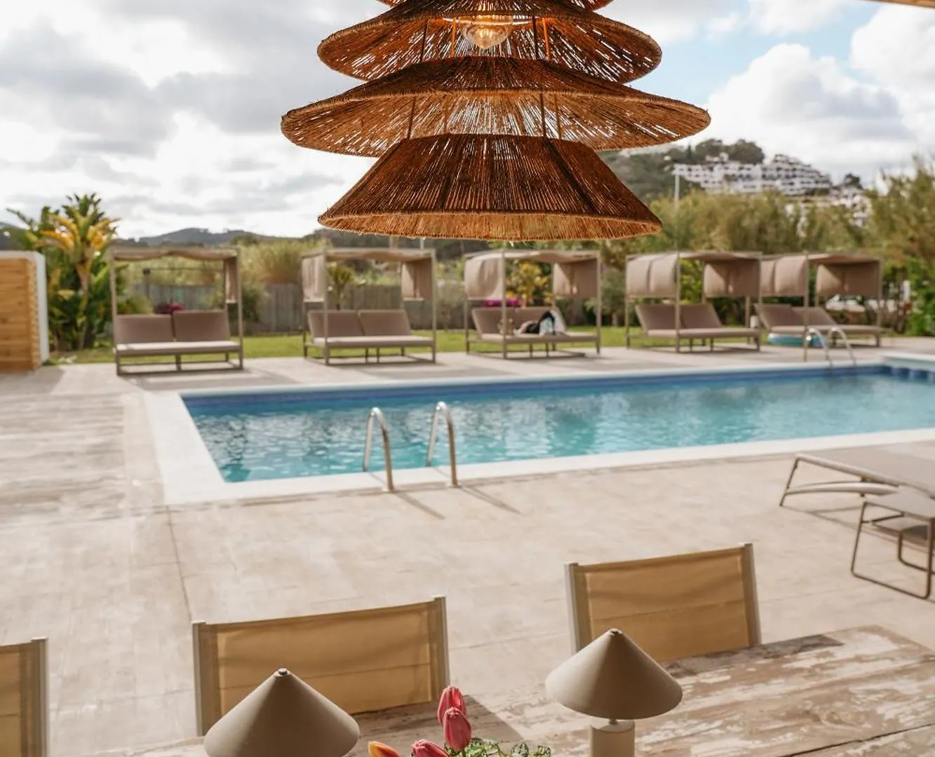 Apartamentos Ses Veles Cala Llonga  0*, Cala Llonga (Ibiza)