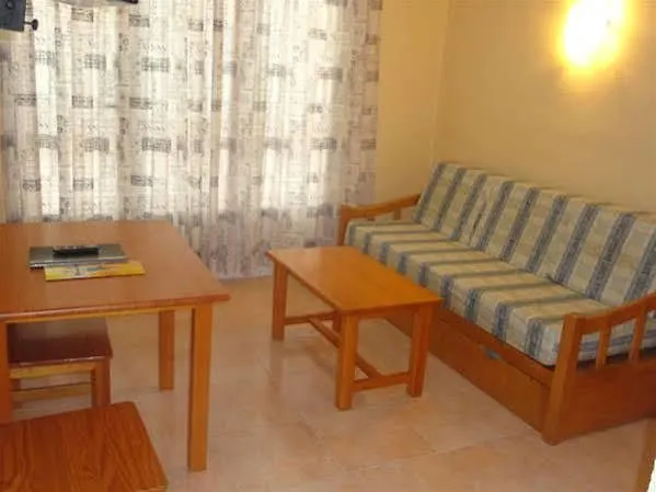 Apartamentos Ses Veles Cala Llonga  0*, Cala Llonga (Ibiza)