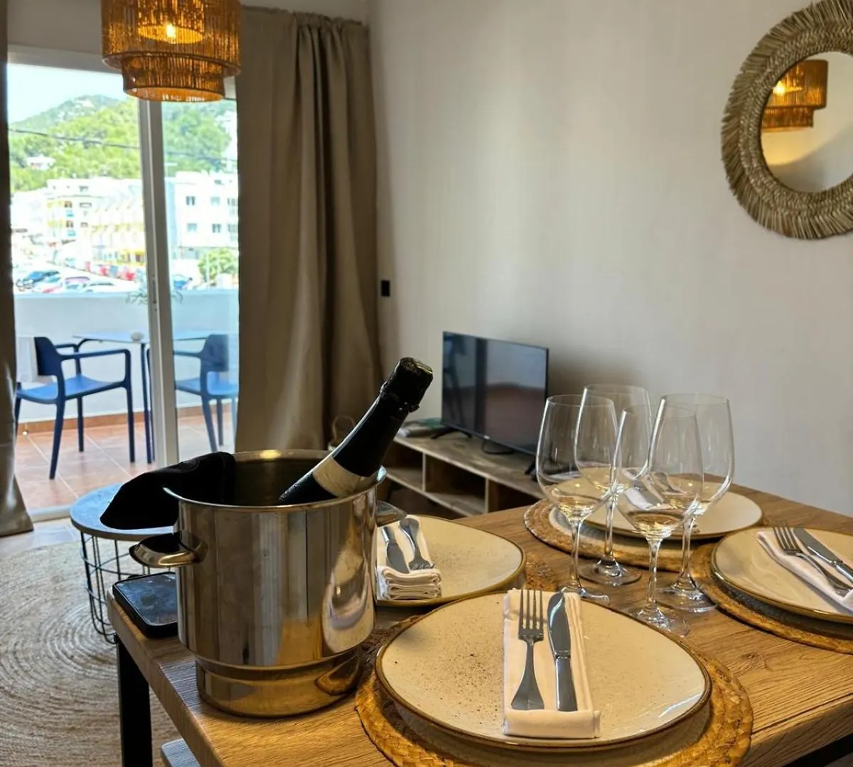 Apartamentos Ses Veles Cala Llonga  Appartamento