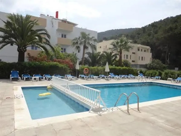 Apartamentos Ses Veles Cala Llonga